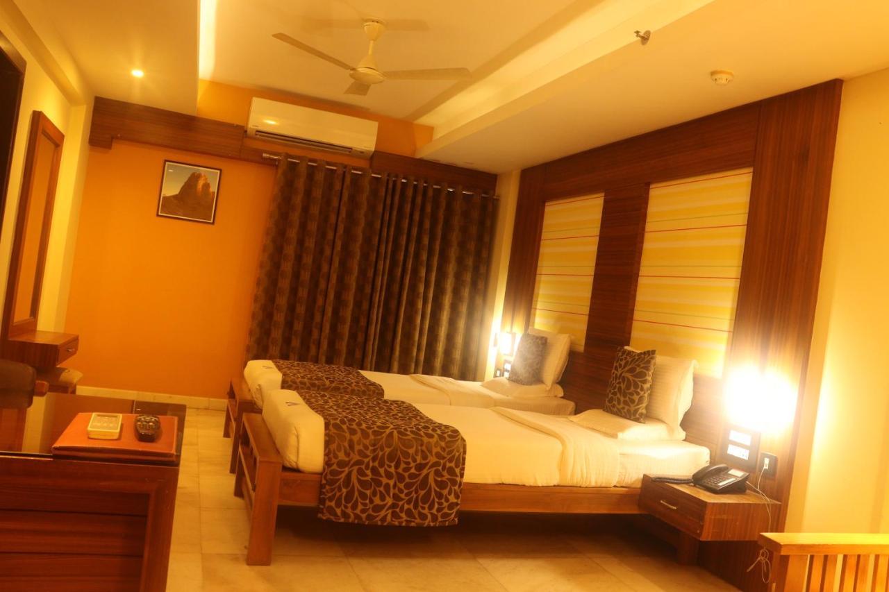 Hotel Madhuvan Serai Manipal Extérieur photo