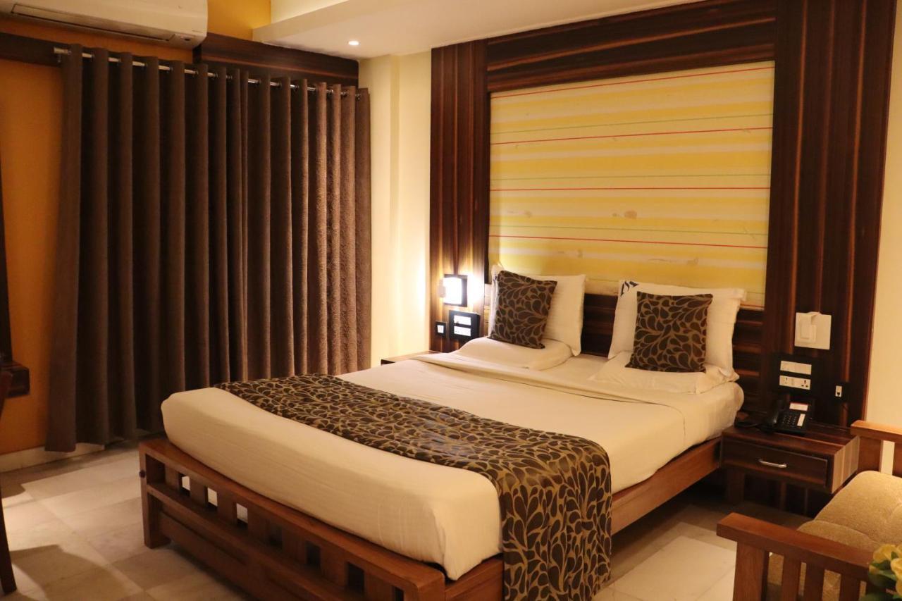 Hotel Madhuvan Serai Manipal Extérieur photo