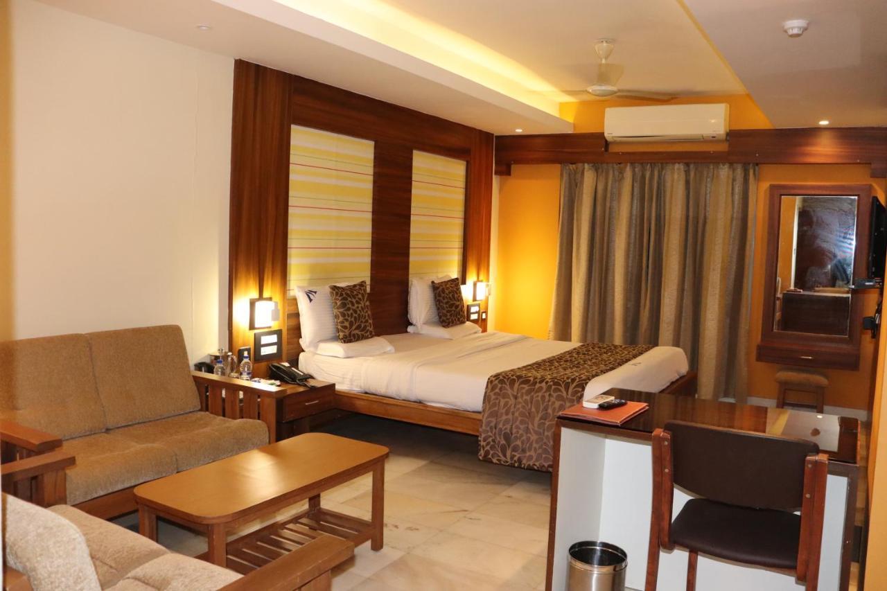 Hotel Madhuvan Serai Manipal Extérieur photo