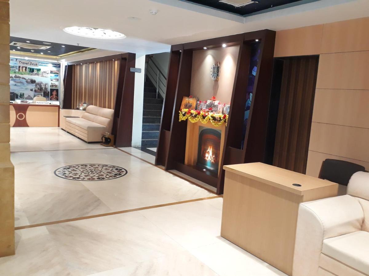 Hotel Madhuvan Serai Manipal Extérieur photo
