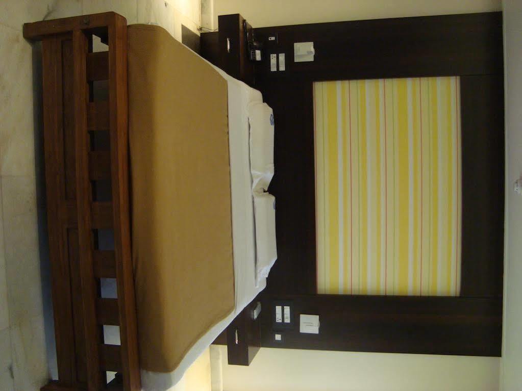 Hotel Madhuvan Serai Manipal Extérieur photo